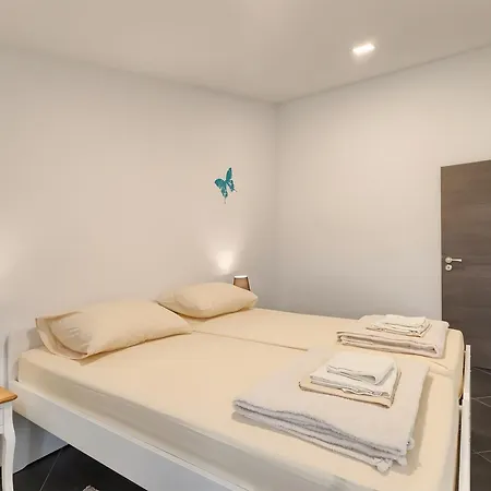 Ines Apartman Póla