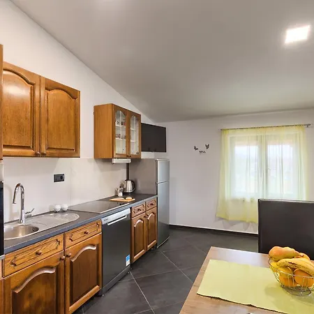 Apartment Ines *
