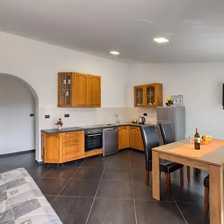 Ines Apartmán